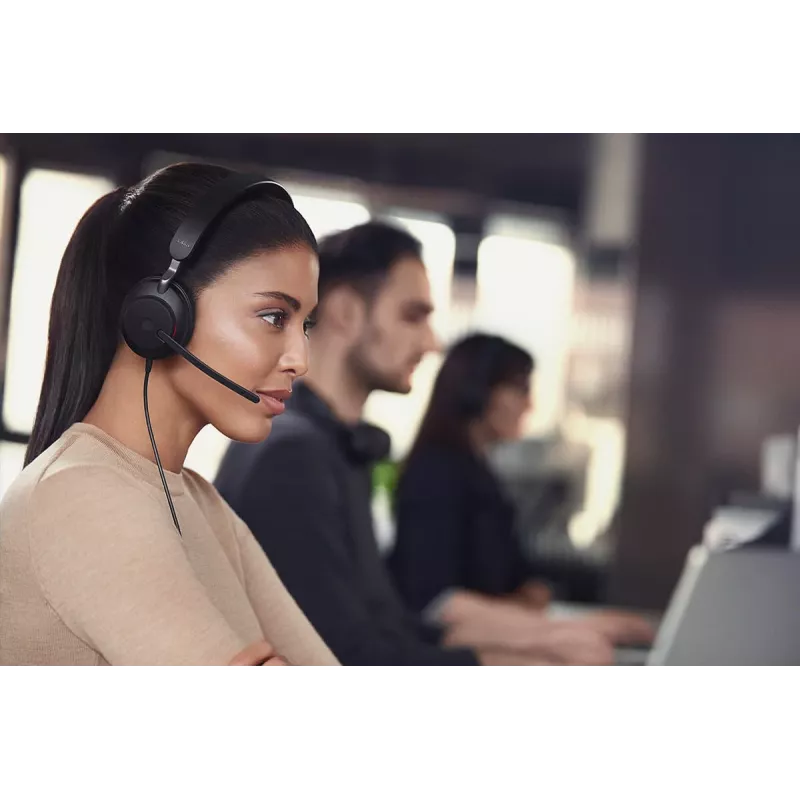 Auriculares Jabra Evolve2 40 SE con cable diadema llamadas/música USB Type-C / USB Type-A negro