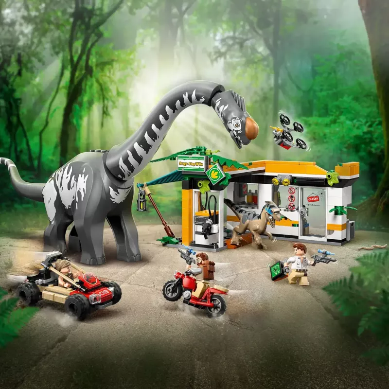 Set LEGO Jurassic World 76973 — Raptor y Titanosaurus con 3 figuras, 582 piezas, a partir de 7 años