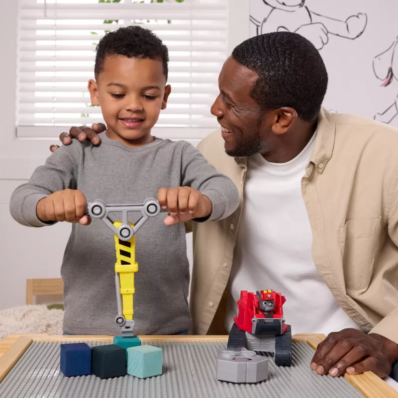 Grúa Spin Master Rubble & Crew Chargers Mega Power con figura Charger, 2 herramientas desmontables, plástico, para niños a partir de 3 años