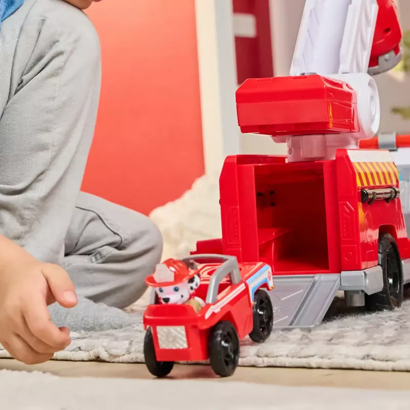 Camión de bomberos PAW Patrol Rapid Reload Fire Truck con figura de Marshall (envase dañado)