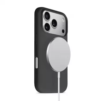 Funda magnética Crong Color Cover con MagSafe para iPhone 17 Pro Negro