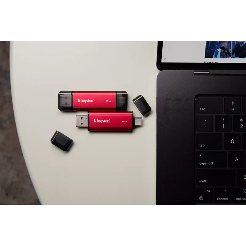 SSD externo Kingston 2 TB Dual USB-A/USB-C, USB 3.2 Gen 2, lectura 1050 MB/s, escritura 950 MB/s, negro/rojo
