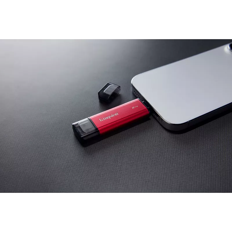SSD externo Kingston 2 TB Dual USB-A/USB-C, USB 3.2 Gen 2, lectura 1050 MB/s, escritura 950 MB/s, negro/rojo