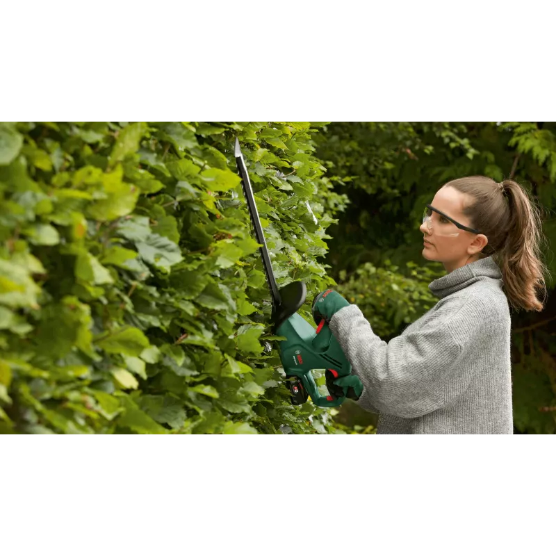 Cortasetos Bosch Easy HedgeCut 18-52-13 batería 18V 2Ah 2,8kg
