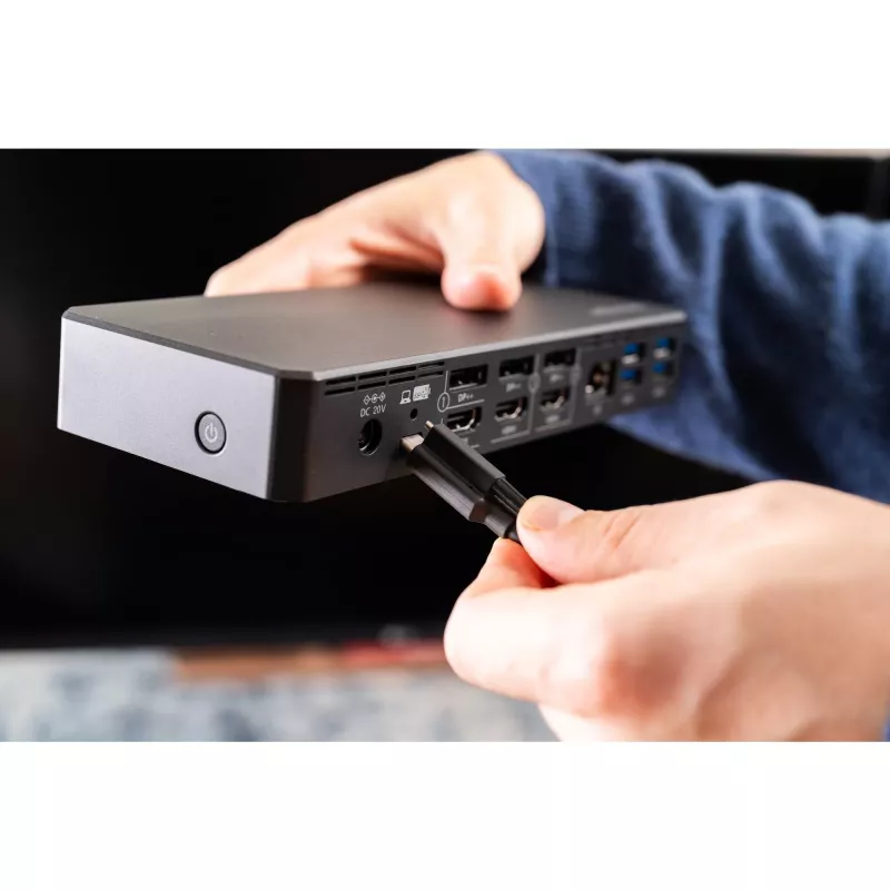 Estación de acoplamiento Kensington SD4781P EQ USB-C y USB-A Dual 4K, con cable, USB 3.2 Gen 2 (3.1 Gen 2) Type-C, 100 W, 3,5 mm, 10,100,1000 Mbit/s, negro