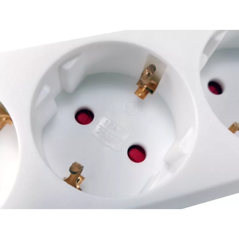 Regleta de distribución Equip 245551 1,5 m 3 tomas AC interior blanco