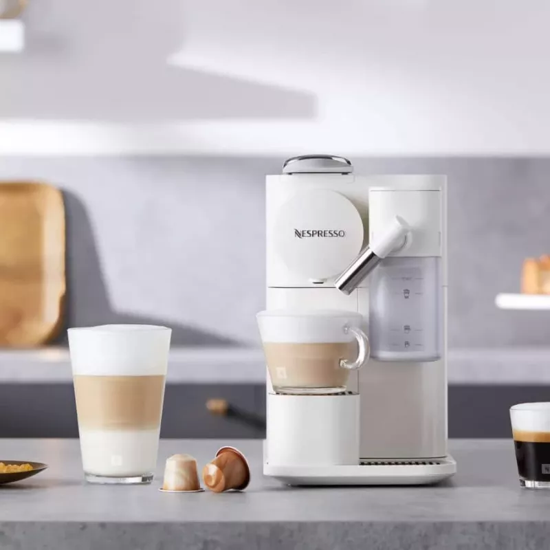 Cafetera de cápsulas De’Longhi Lattissima One Nespresso - blanca