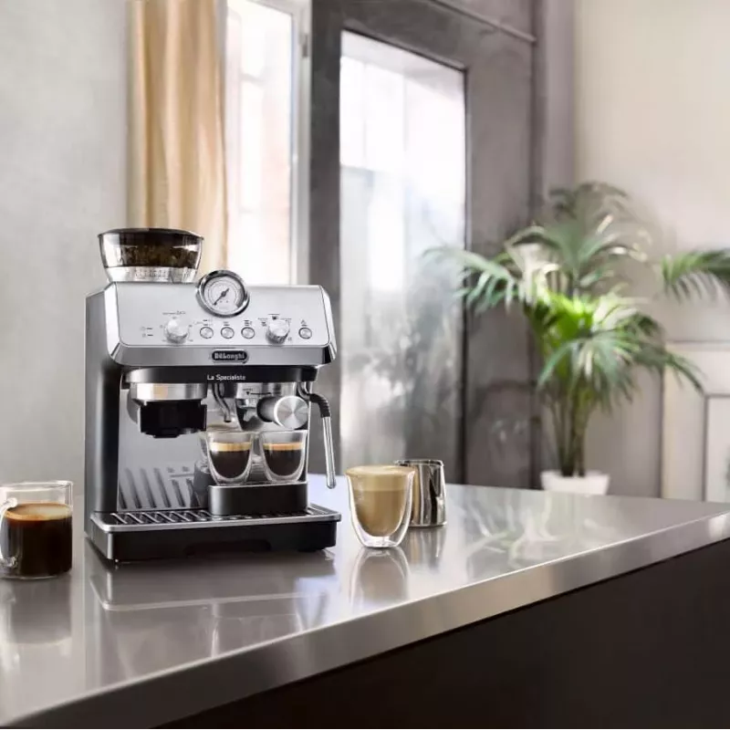 Cafetera espresso semiautomática De’Longhi Dedica Arte EC9155.MB 2,5 L