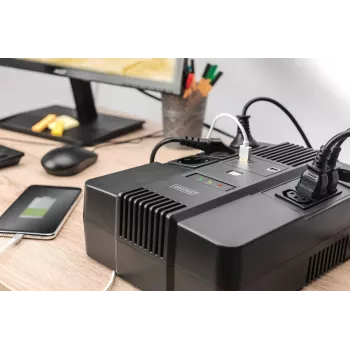 DIGITUS ALLINONE SAI 800VA/480W LED 12V 9AH 4XCEE 7/7 3XIEC C13 USB RJ45
