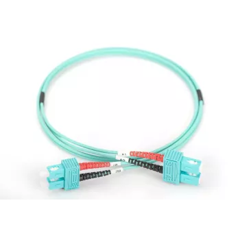 DIGITUS cable de fibra óptica para patch panel, SC a SC multimodo 50/125 µ, dúplex longitud 1 m clase OM3