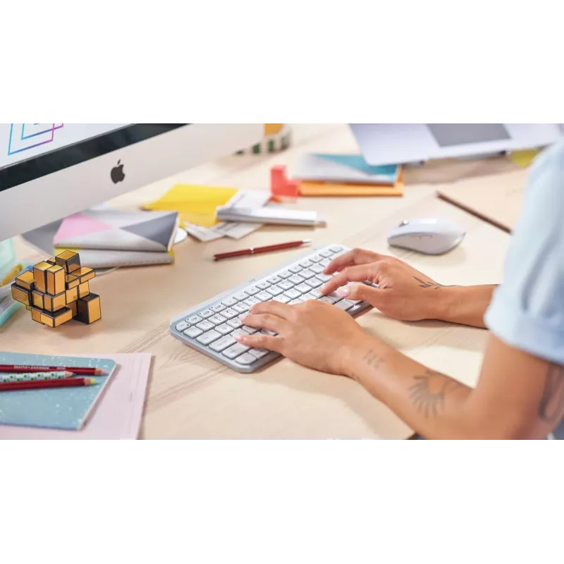 LOGITECH teclado inalámbrico iluminado minimalista - MX KEYS MINI - Pale Gray - Qwertz alemán
