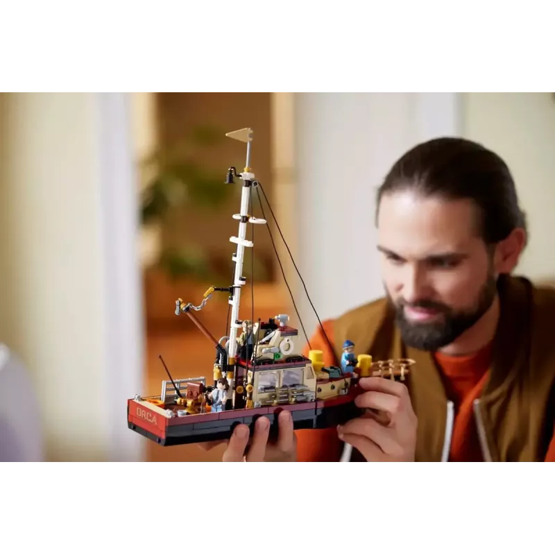 Juguete de construcción LEGO Ideas 21350 Jaws Set — 1497 piezas, 3 minifiguras, barco y tiburón icónico, recomendado a partir de 18 años