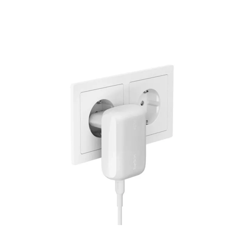 BELKIN Boostcharge 42W-30W USB-C+12W cargador de pared dual blanco