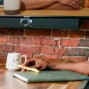 Owl Labs Owl Bar Dispositivo de videoconferencia — Barra de videoconferencia 4K con Active Speaker Focus (Complementar con Meeting Owl 3 o Pro para cobertura de 360 grados y conmutación automática de cámara)