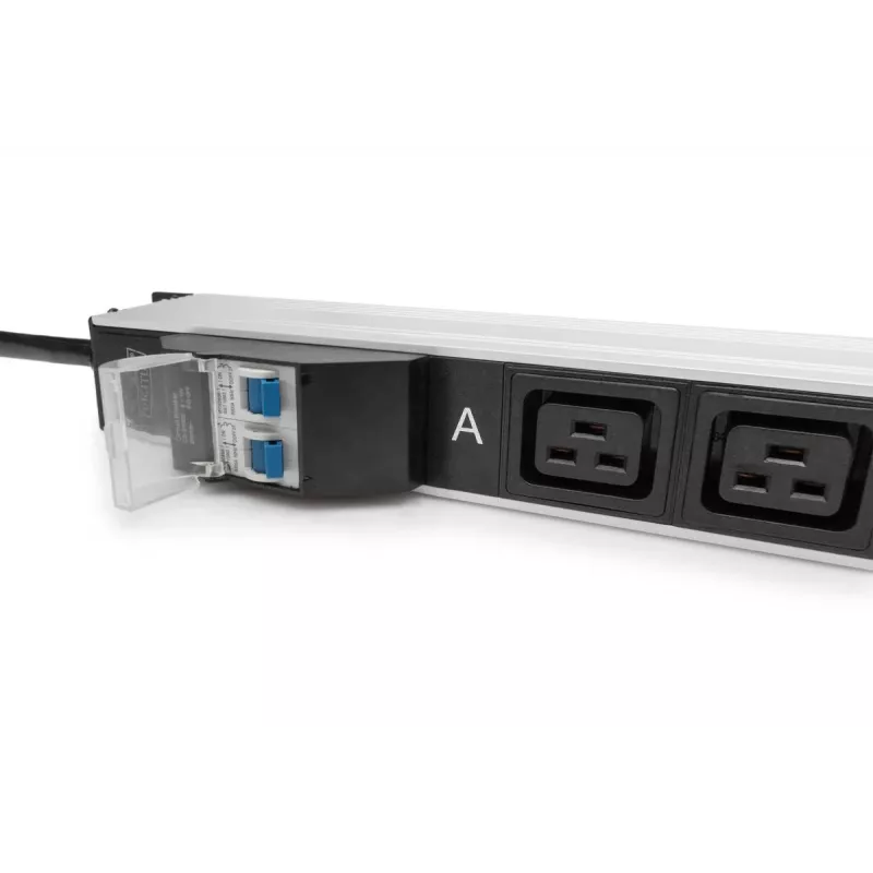 DIGITUS IT BASIC PDU. Vertical. 32A. 24 x C13. 4 x C19