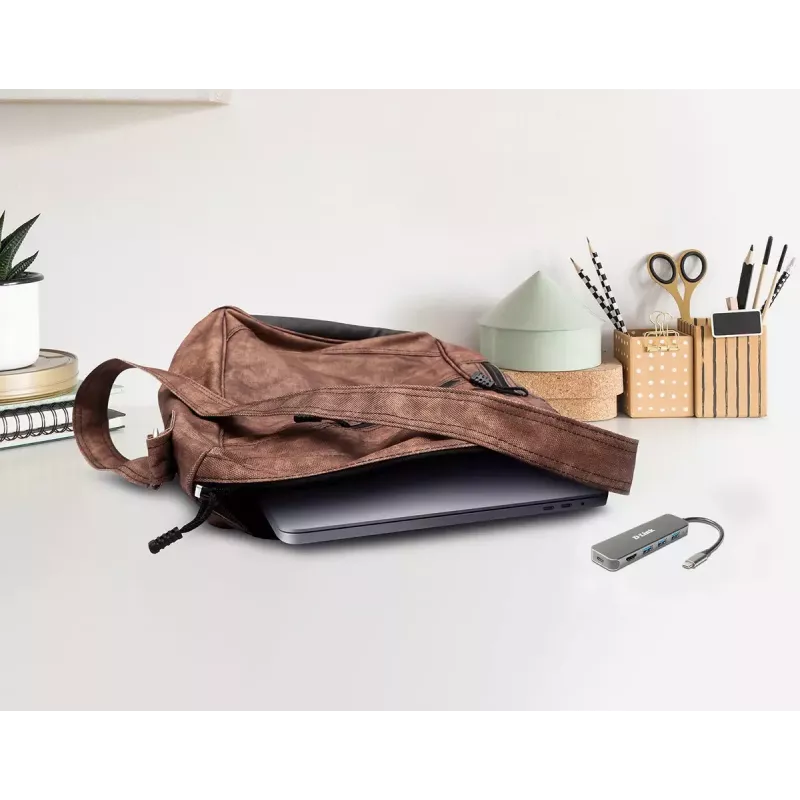 D-Link Hub USB-C 5 en 1 con HDMI/Power Delivery