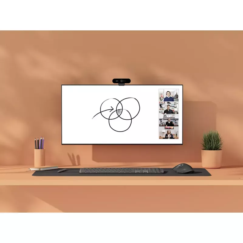 Logitech Scribe 960-001332 cámara para pizarras, Full HD 1080p, 15 fps, USB, Bluetooth, blanco roto