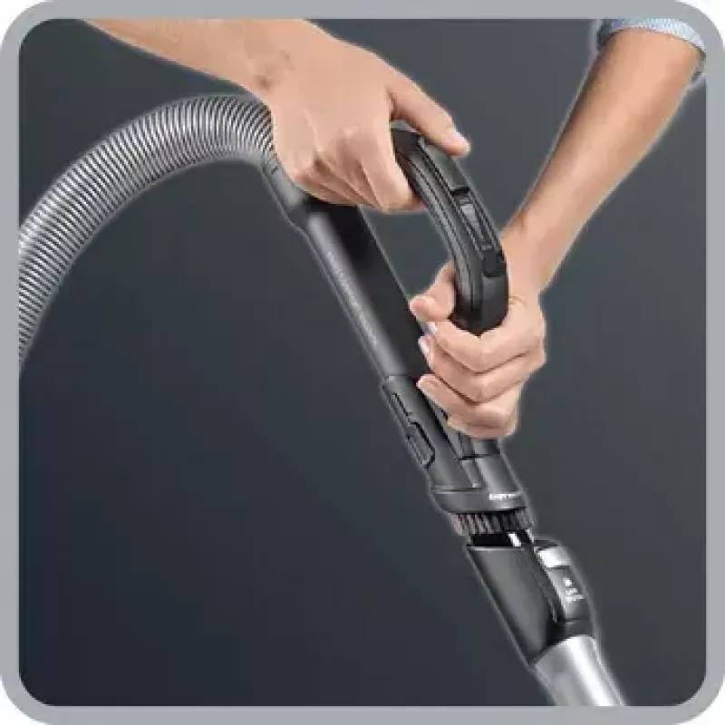 Rowenta Silence Force RO7473 Aspirador de suelo 4,5 L en seco 400 W bolsa