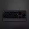 Teclado gaming Logitech G G213 Prodigy tamaño completo RGB LED con cable