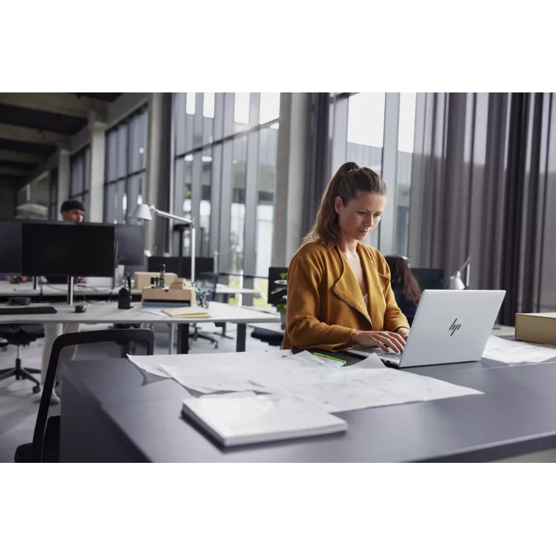 Portátil HP EliteBook 645 G11 AMD Ryzen™ 5 7535U 35,6 cm (14 inch) WUXGA 16 GB DDR5-SDRAM 512 GB SSD Wi-Fi 6E (802.11ax) Windows 11 Pro plata