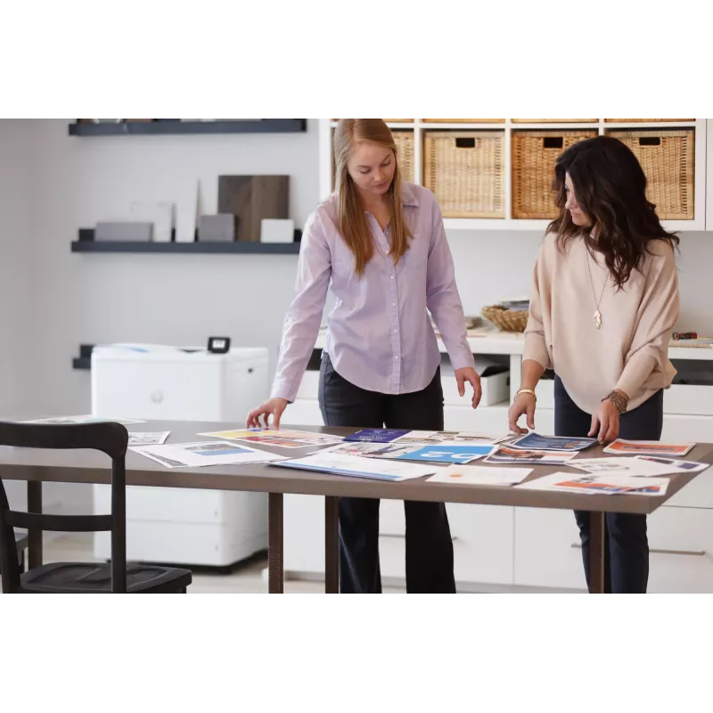 HP Color LaserJet soporte 520 mm x 520 mm x 153 mm