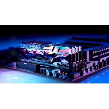 DIMM 64 GB DDR4-3600 (4x 16 GB) Quad-Kit, memoria RAM plateada, F4-3600C16Q-64GTESC, Trident Z Royal Elite, INTEL XMP