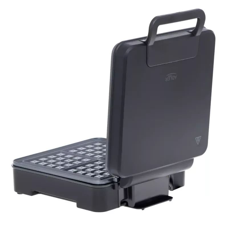 Gofrera Adler AD 3049, 4 gofres cuadrados, antiadherente, 1800 W, negra