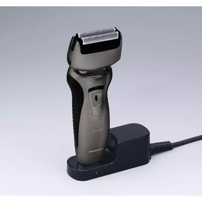 Panasonic ES-RW33 afeitadora eléctrica de láminas, Wet & Dry, inalámbrica, recortadora desplegable, autonomía de 30 min, negro/plateado