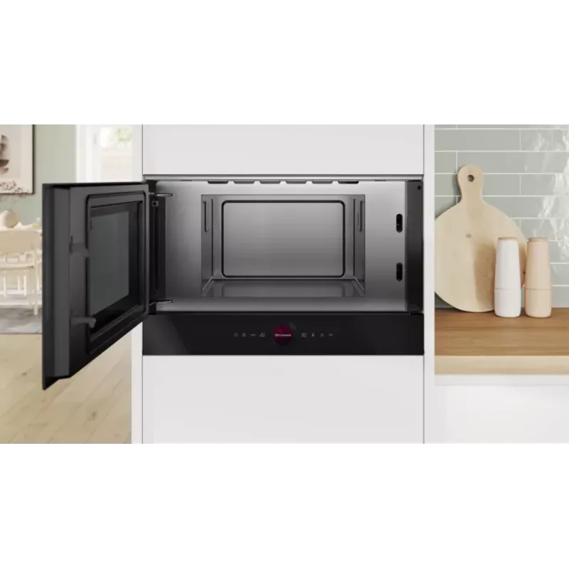 Microondas de integración Bosch Serie 8 BFL7221B1 — 900 W, 21 L, control táctil, negro
