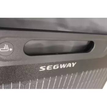 SALE OUT. Segway Panel solar 100 W, SIN EMBALAJE, USADO, ARAÑAZOS