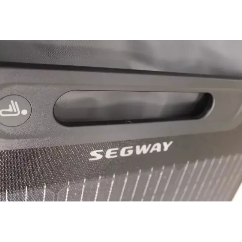 SALE OUT. Segway Panel solar 100 W, SIN EMBALAJE, USADO, ARAÑAZOS