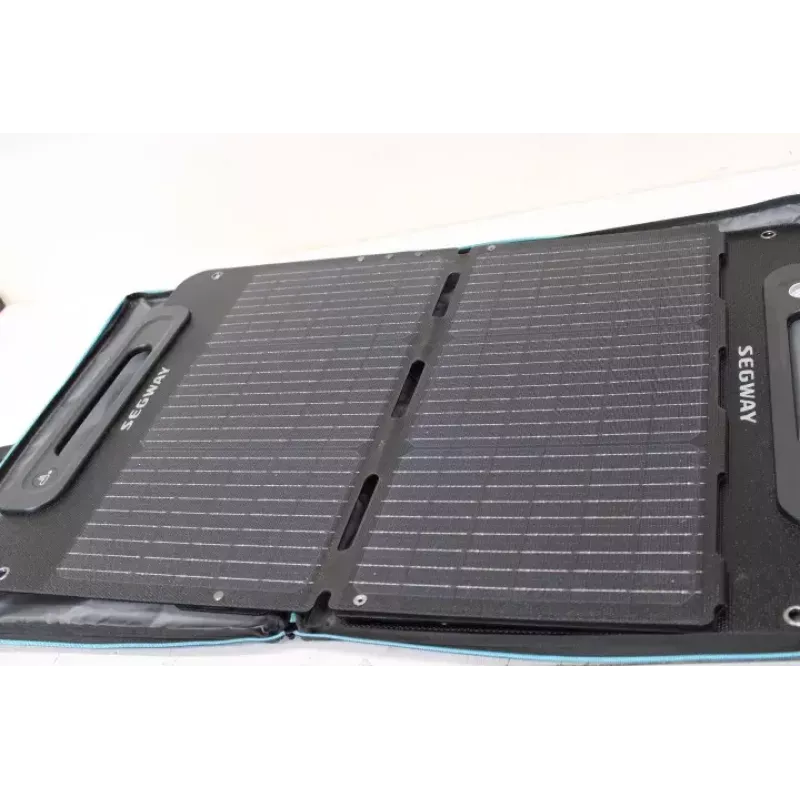 SALE OUT. Segway Panel solar 100 W, SIN EMBALAJE, USADO, ARAÑAZOS