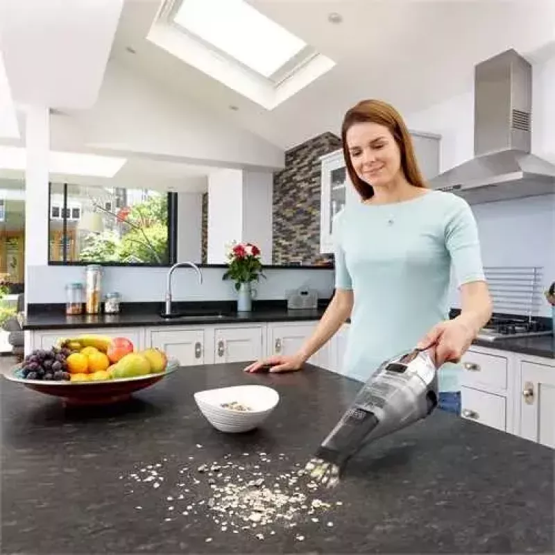 Aspirador de mano Black & Decker NVC220WC-QW