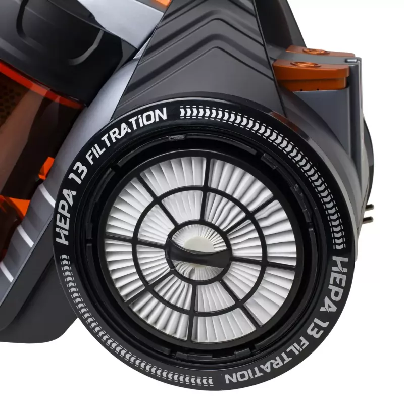 Aspirador sin bolsa Adler AD 7065 — 700 W, depósito de polvo 1,6 L, HEPA, radio 9 m, negro/rojo