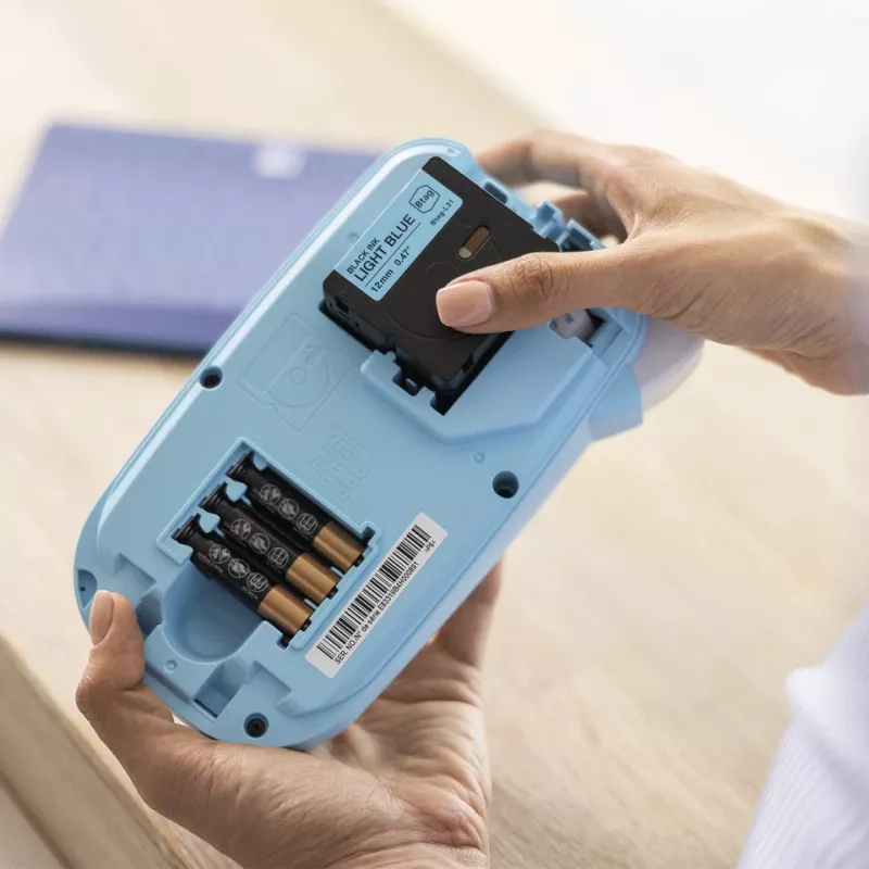 Impresora de etiquetas Brother PT-N10 transferencia térmica — ancho máx. 12 mm, velocidad de impresión 9 mm/s, LCD, a pilas