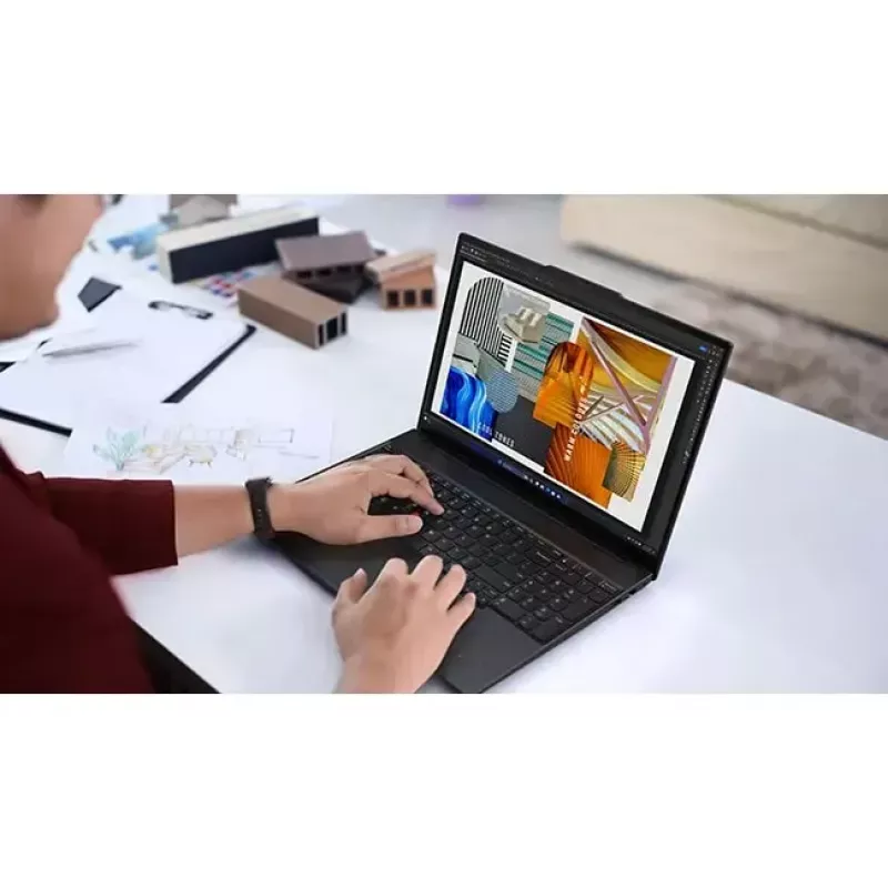 Portátil Lenovo ThinkPad E16 Gen 3 (Intel) — 16