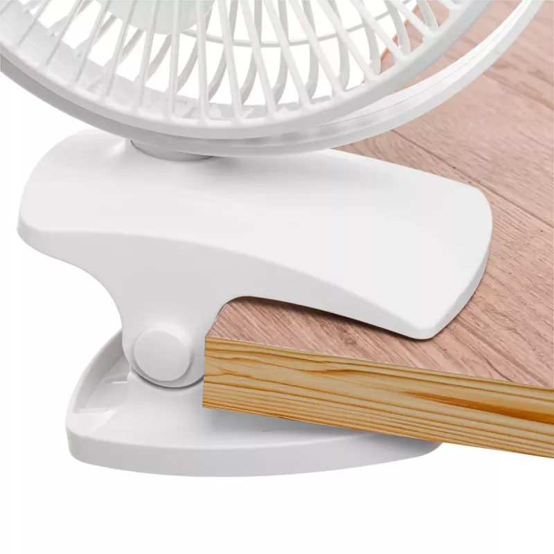 Ventilador de pinza recargable Adler AD 7342 — 15,5 cm, 3 velocidades, oscilación, 5 W