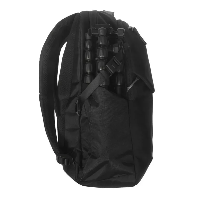 Mochila urbana Targus EcoSmart negra 300x130x455mm certificada GRS