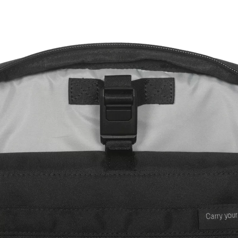 Mochila urbana Targus EcoSmart negra 300x130x455mm certificada GRS