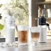 Cafetera espresso De’Longhi Eletta Explore – superautomática, depósito de agua de 1,8 litros, depósito de café en grano de 300 g, 19 bar, pantalla táctil TFT