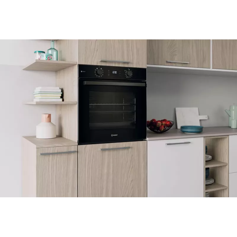 Placa eléctrica empotrable INDESIT IO K58HS B — 71 L, limpieza hidrolítica, convección, grill, vapor