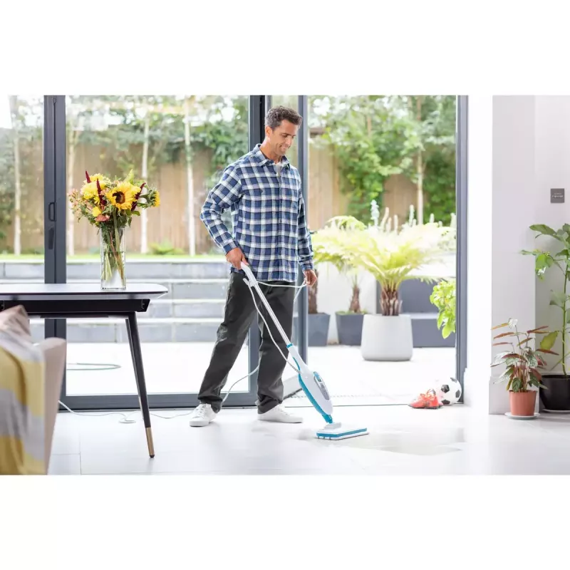 Black & Decker FSMH13E5-QS mopa de vapor 5 en 1, 1300 W, con cable, depósito de agua de 0,38 l, blanco/azul