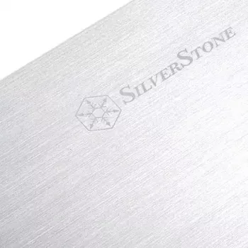 Interfaz de audio Silverstone EB01-E plata