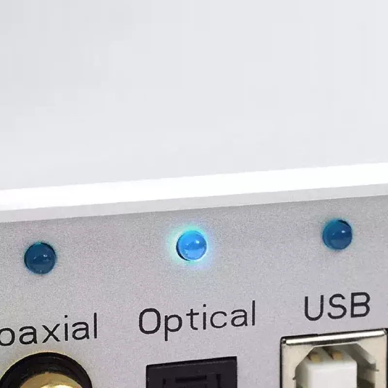 Interfaz de audio Silverstone EB01-E plata