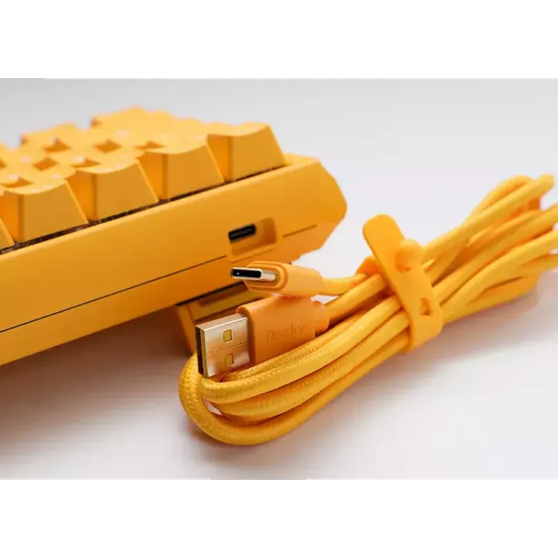 Teclado Ducky One 3 Yellow Mini gaming USB alemán mecánico RGB