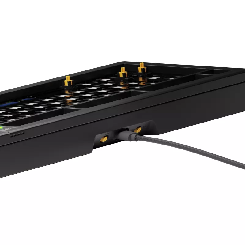 Teclado mecánico GLORIOUS GMMK 3 75% Barebones USB con cable RGB Negro