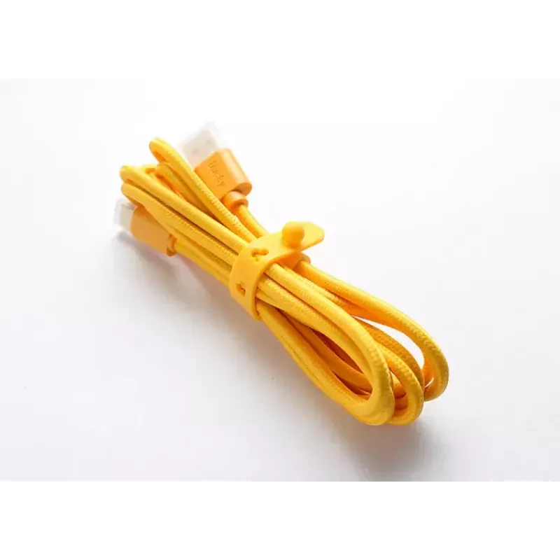 Teclado Ducky One 3 amarillo gaming USB mecánico RGB LED