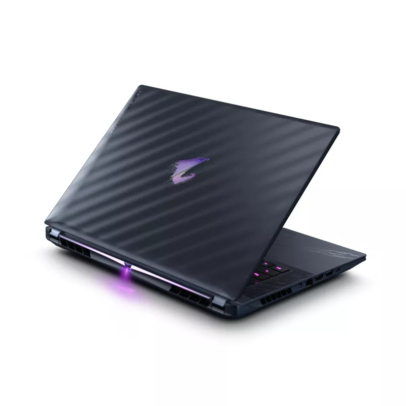 Portátil GIGABYTE AORUS MASTER 16 40,6 inch Intel Core Ultra 9 32GB 2TB NVIDIA RTX 5080 Windows 11 Pro