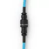 Cable espiral USB GLORIOUS GMMK Electric Blue — cable de teclado desmontable, conectores en ángulo recto