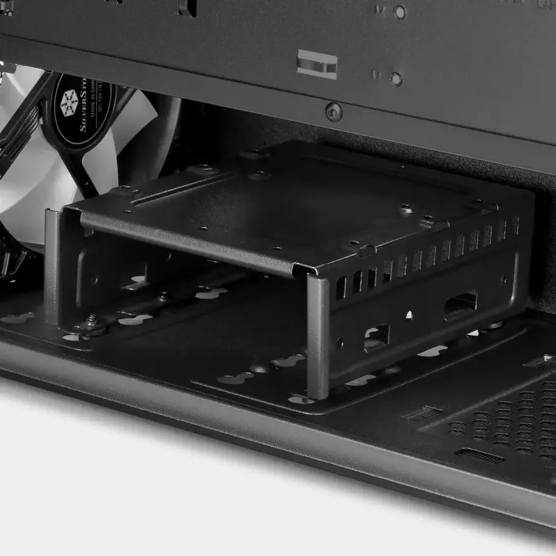 Caja de PC Silverstone FARA V1M PRO torre negra